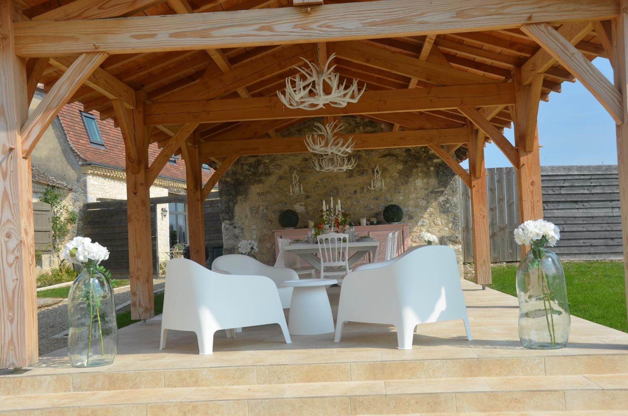 Le Murmure Des Fees Issigeac Exterior photo